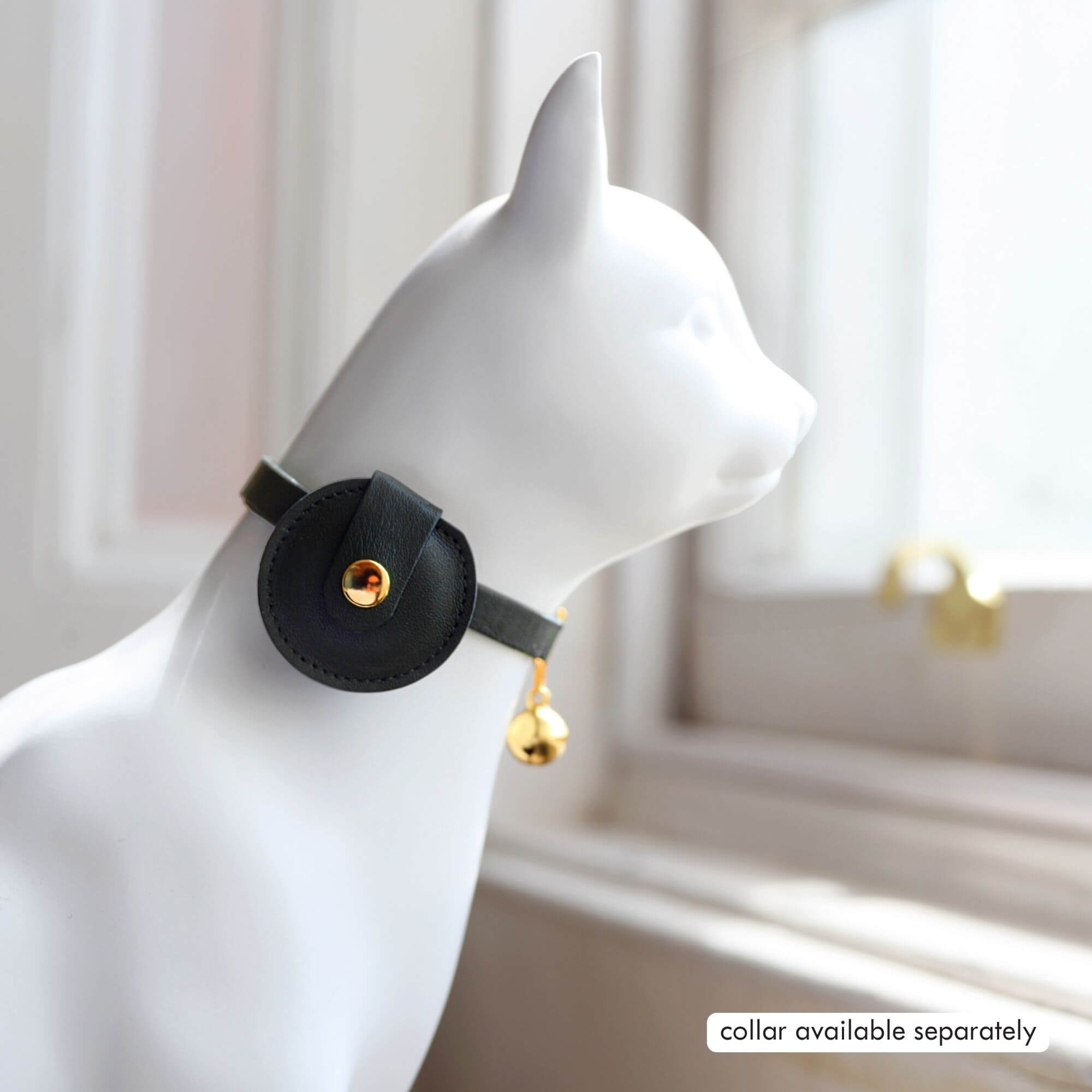 Apple Airtag Cat Collar #style_black-leather